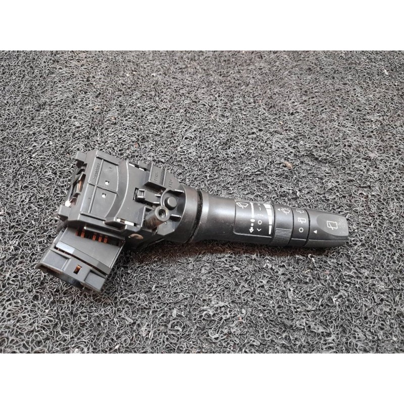 Recambio de mando limpia para hyundai i20 classic referencia OEM IAM 202007358  