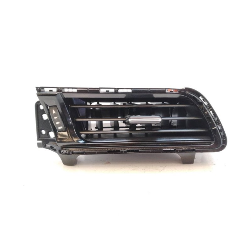 Recambio de rejilla aireadora para toyota camry (xv70) hybrid advance referencia OEM IAM 5568033040  