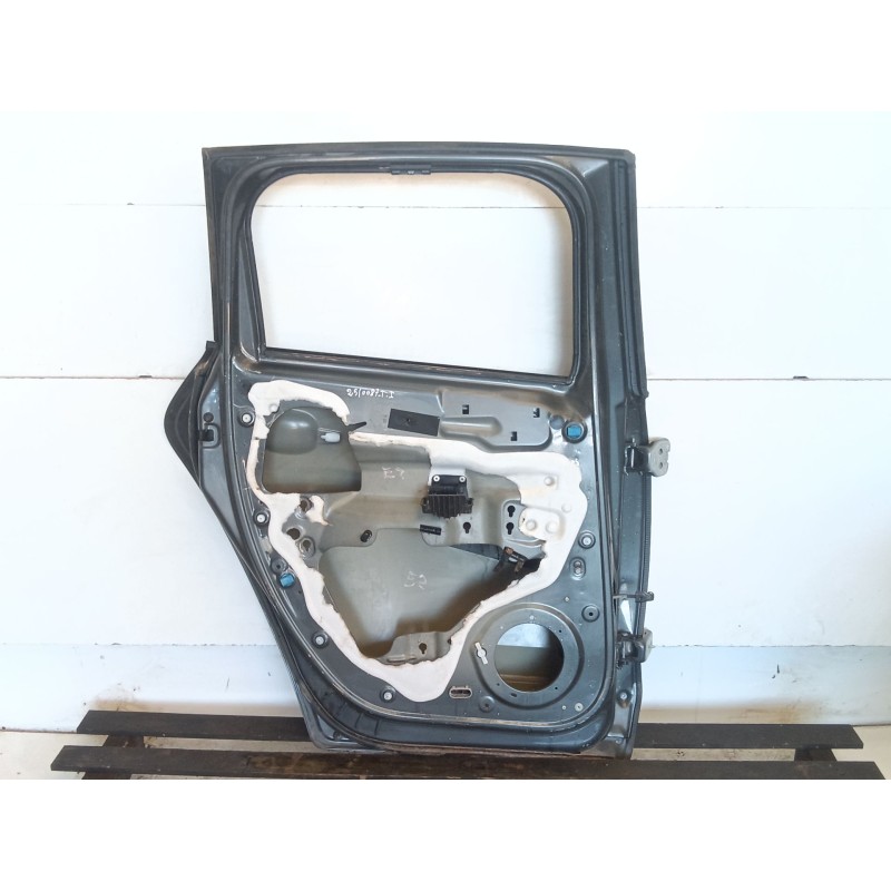Recambio de puerta trasera izquierda para peugeot 3008 allure referencia OEM IAM - Gris 2