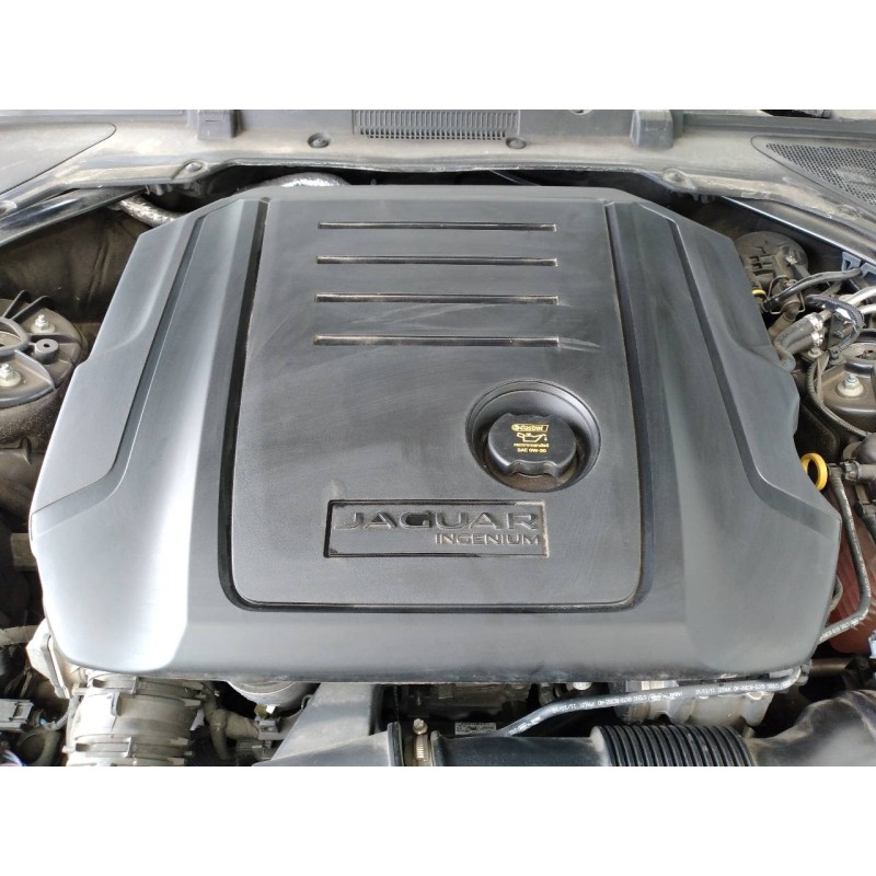 Recambio de tapa superior motor para jaguar xe prestige referencia OEM IAM GX736A949A - Azul 2