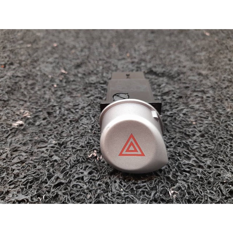 Recambio de warning para hyundai i20 classic referencia OEM IAM   