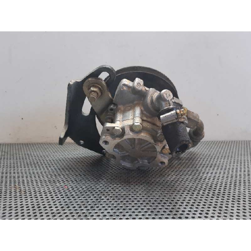 Recambio de bomba direccion para nissan atleon 110 referencia OEM IAM 392974119 49381 4