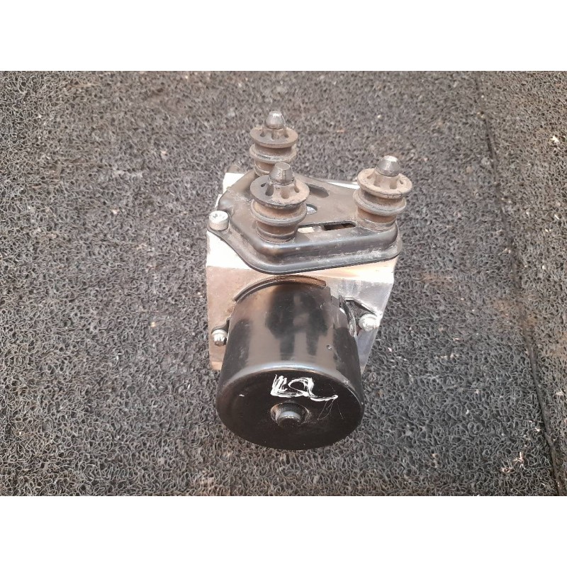 Recambio de abs para volkswagen passat berlina (3c2) highline referencia OEM IAM 0C0614109D 16431602 16431502C