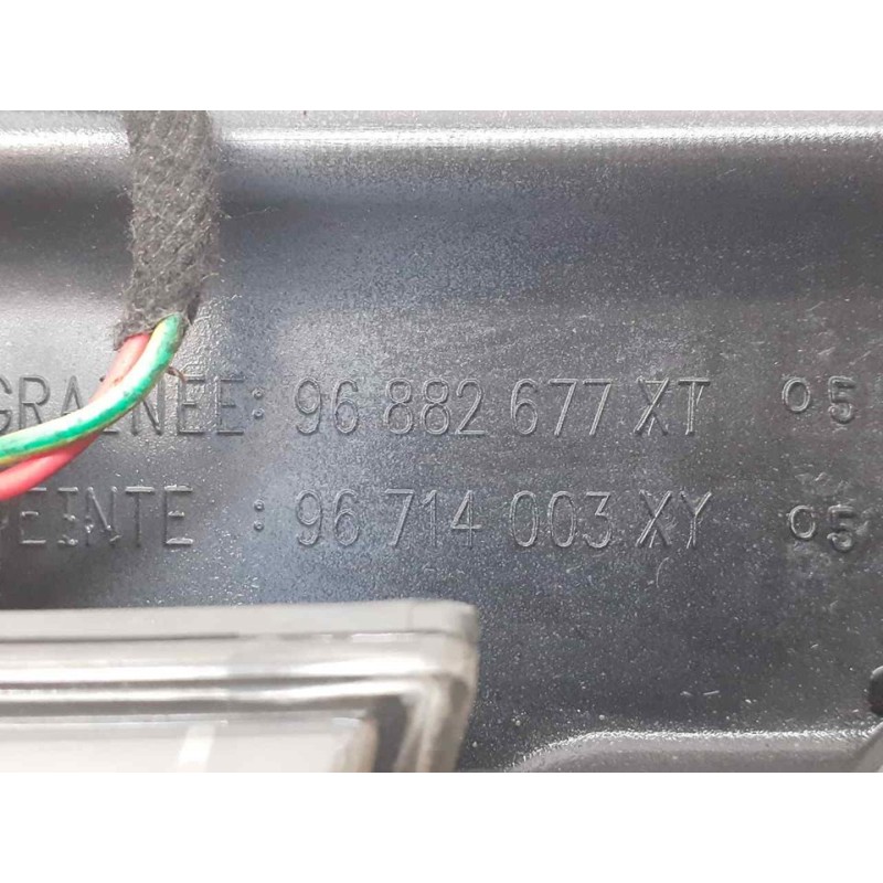 Recambio de aleron trasero para citroën c4 lim. seduction referencia OEM IAM 96882677XT 2