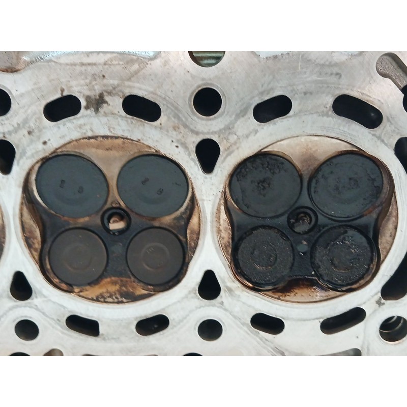 Recambio de culata para toyota yaris ts referencia OEM IAM 1509A 16212 - Negro 6