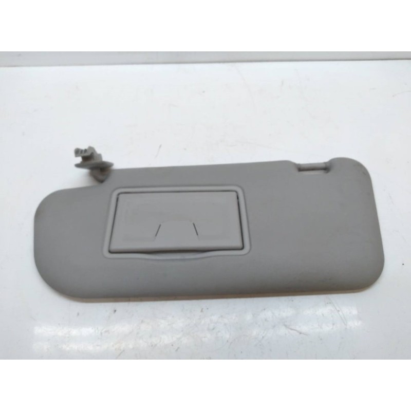 Recambio de parasol izquierdo para mazda 3 berlina (bk) 1.6 crdt active referencia OEM IAM   