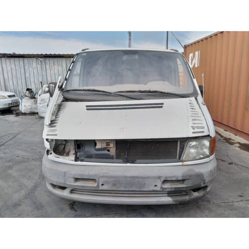 mercedes-benz vito (w638) caja cerrada del año 1998
