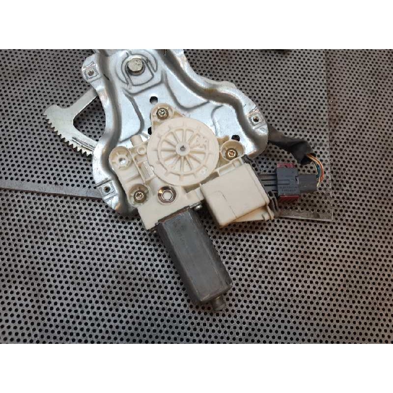 Recambio de elevalunas delantero derecho para toyota avensis berlina (t25) 2.2 d-4d executive sedán (4-ptas.) referencia OEM IAM - Gris 3