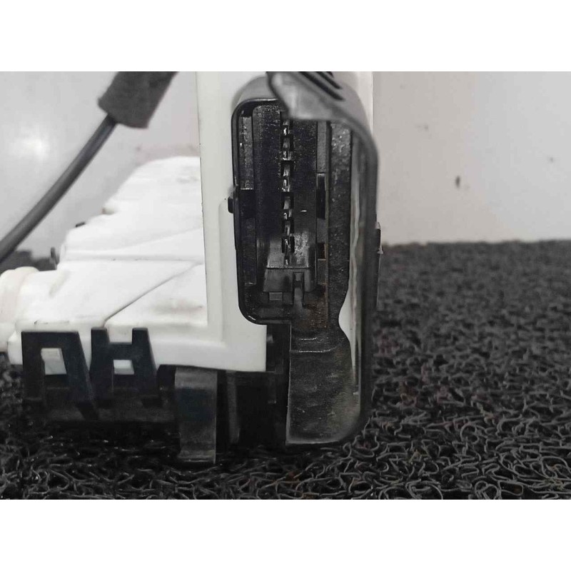 Recambio de cerradura puerta lateral derecha para citroën berlingo station wagon x referencia OEM IAM 828423 - Blanco 7