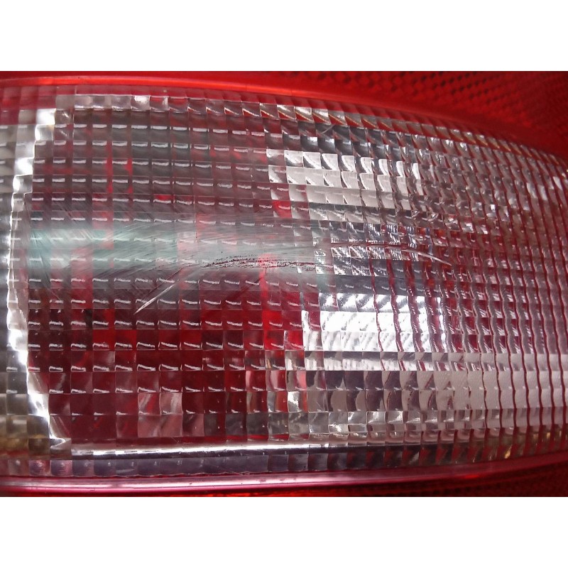 Recambio de piloto trasero izquierdo para nissan micra (k11) comfort referencia OEM IAM 4