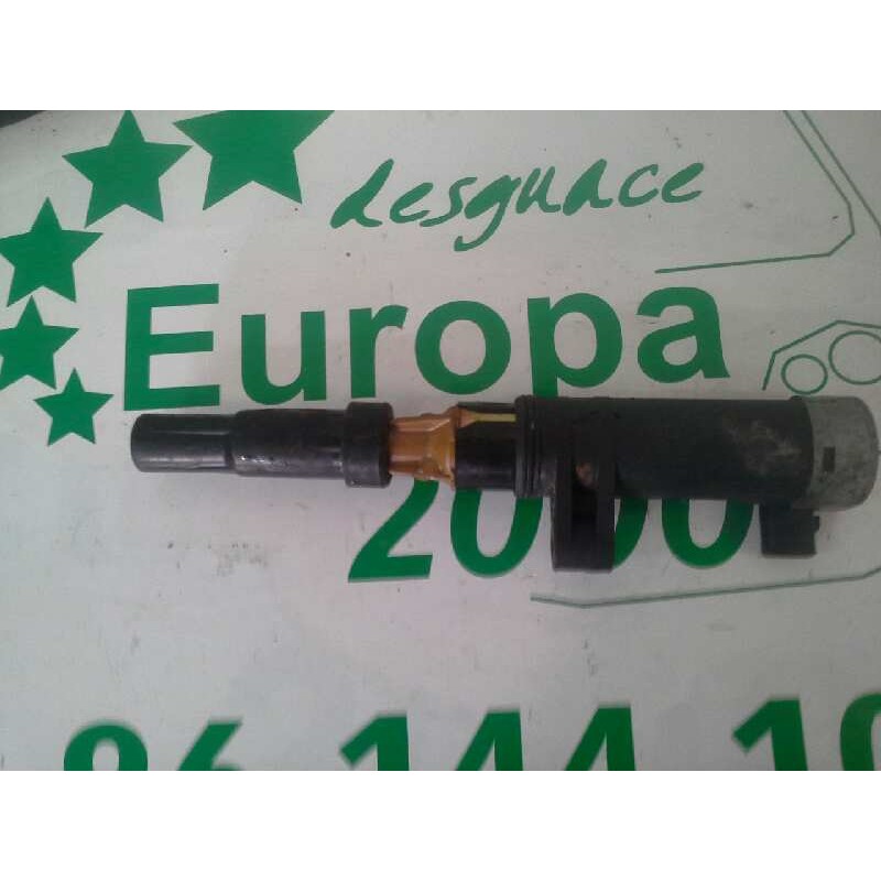 Recambio de bobina encendido para renault clio iii 2.0 16v referencia OEM IAM 8200380267 7700875000 215952732/VALEO