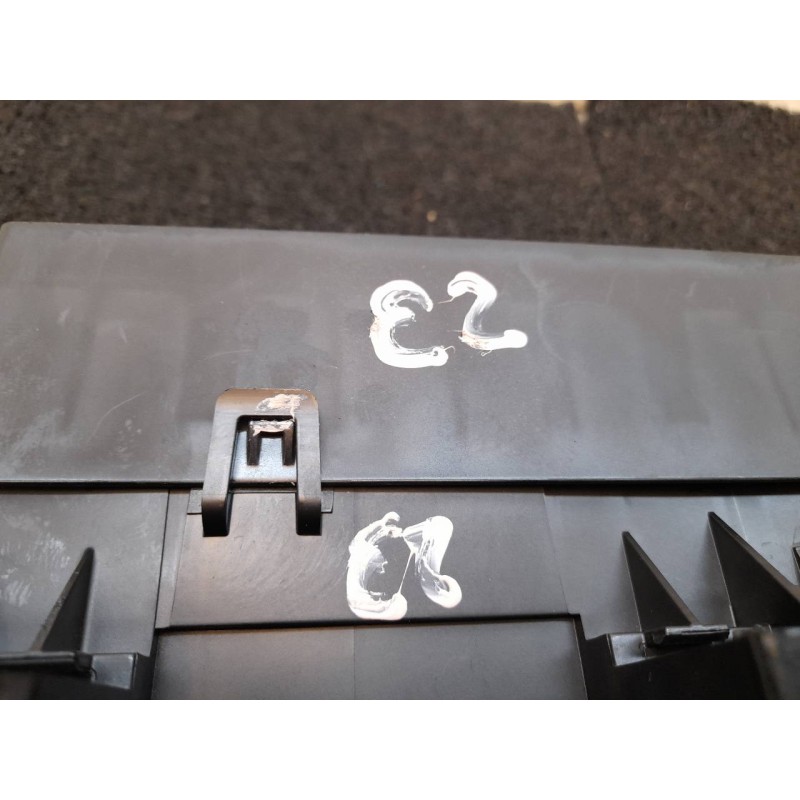 Recambio de caja reles / fusibles para jaguar xe prestige referencia OEM IAM GX7314A067DB P00146530B - Azul 2
