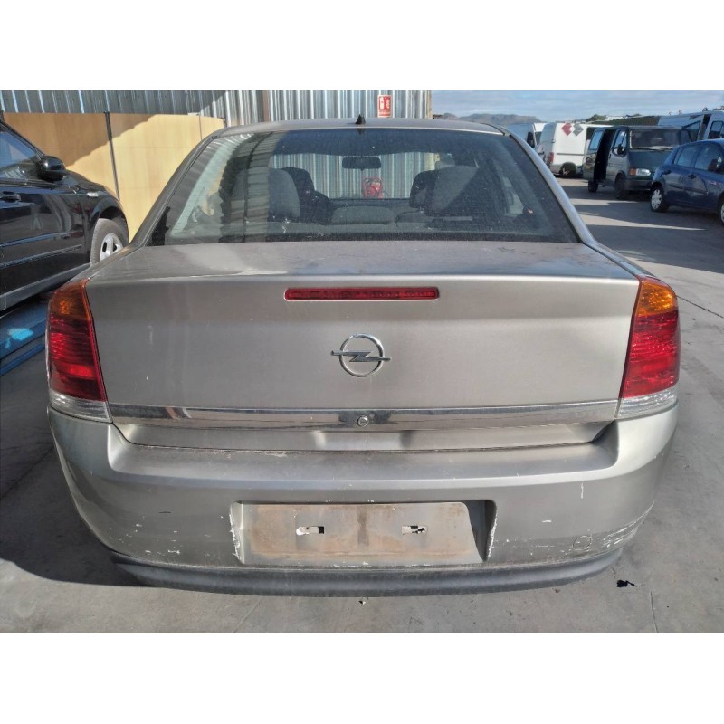 opel vectra c berlina del año 2003