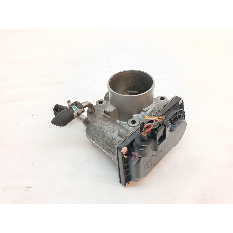 Recambio de caja mariposa para toyota yaris ts referencia OEM IAM 2203047010  