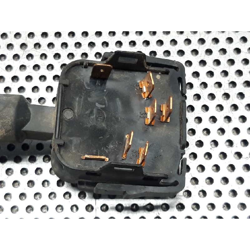 Recambio de mando limpia para nissan trade caja cerrada, techo elevado referencia OEM IAM - Blanco 3