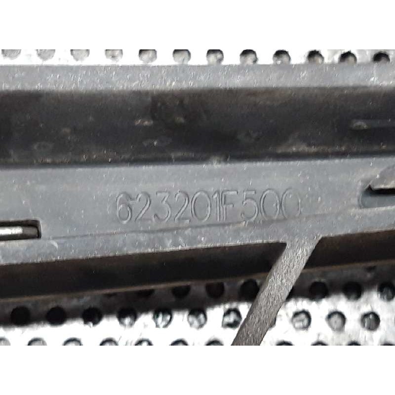 Recambio de rejilla delantera para nissan micra (k11) comfort referencia OEM IAM 623841F500 3