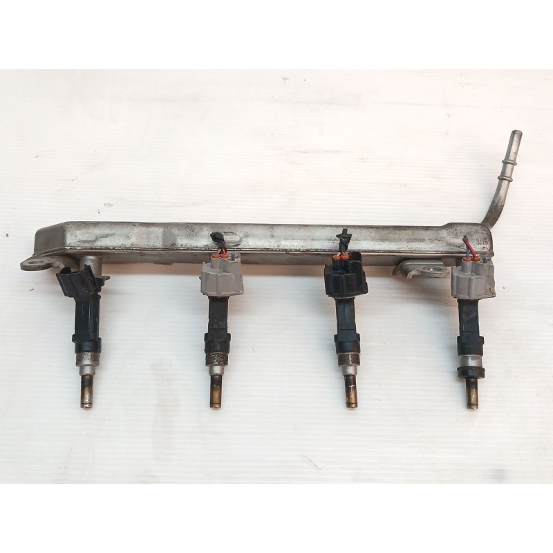 Recambio de rampa inyectora para toyota yaris ts referencia OEM IAM 9J16 2320947010 0280158213