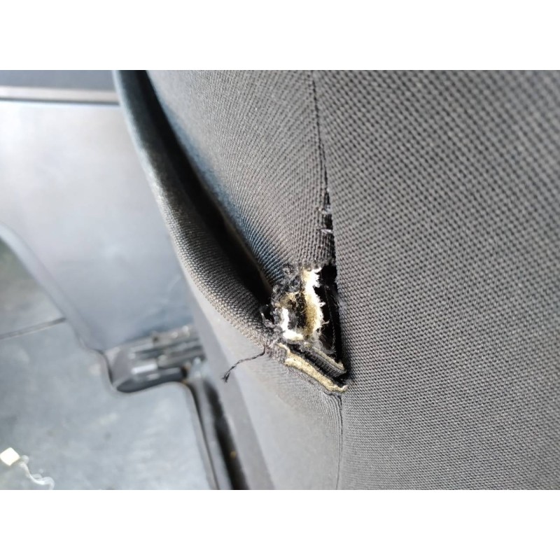 Recambio de asiento delantero derecho para toyota auris active referencia OEM IAM - Blanco 6
