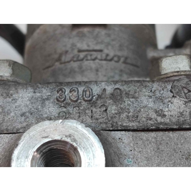 Recambio de caja mariposa para toyota corolla (e12) 1.4 d-4d luna compact referencia OEM IAM 33040 6J13 - Rojo 2