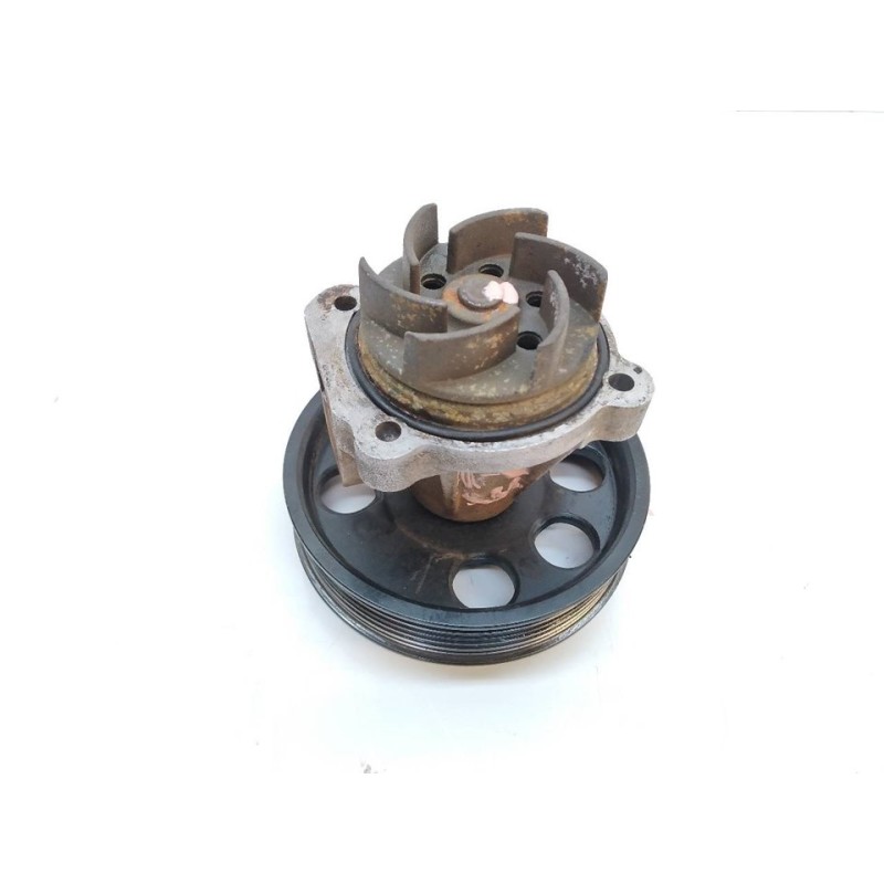 Recambio de bomba agua para fiat linea (110) dynamic referencia OEM IAM - Blanco 2