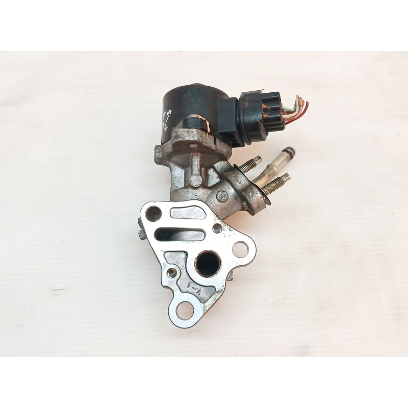 Recambio de valvula egr para toyota yaris ts referencia OEM IAM 25620 47020 - Negro 3