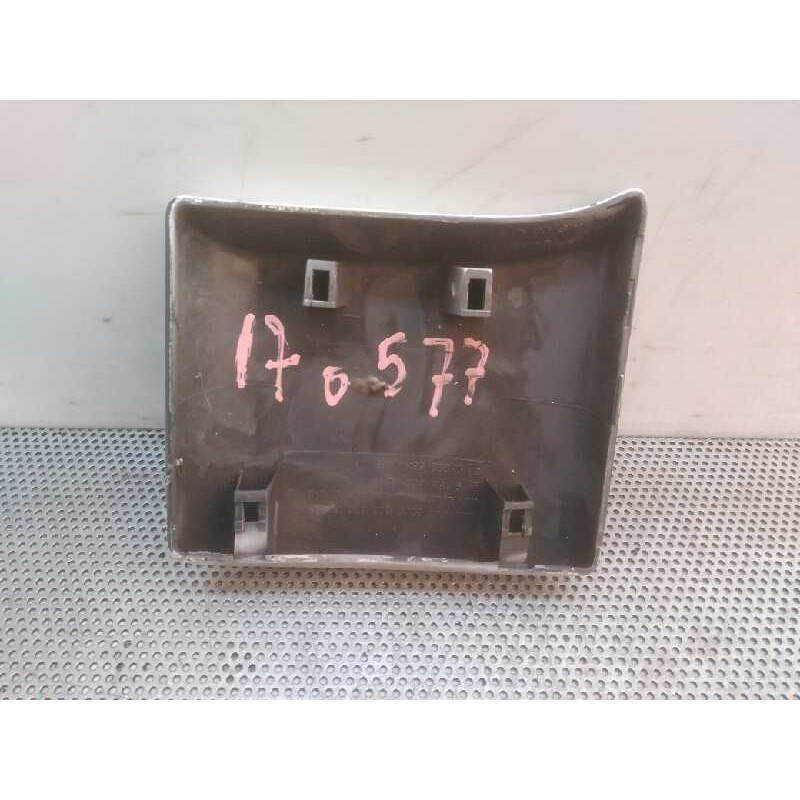 Recambio de moldura para renault trafic caja cerrada (ab 4.01) 1.9 dci referencia OEM IAM 2