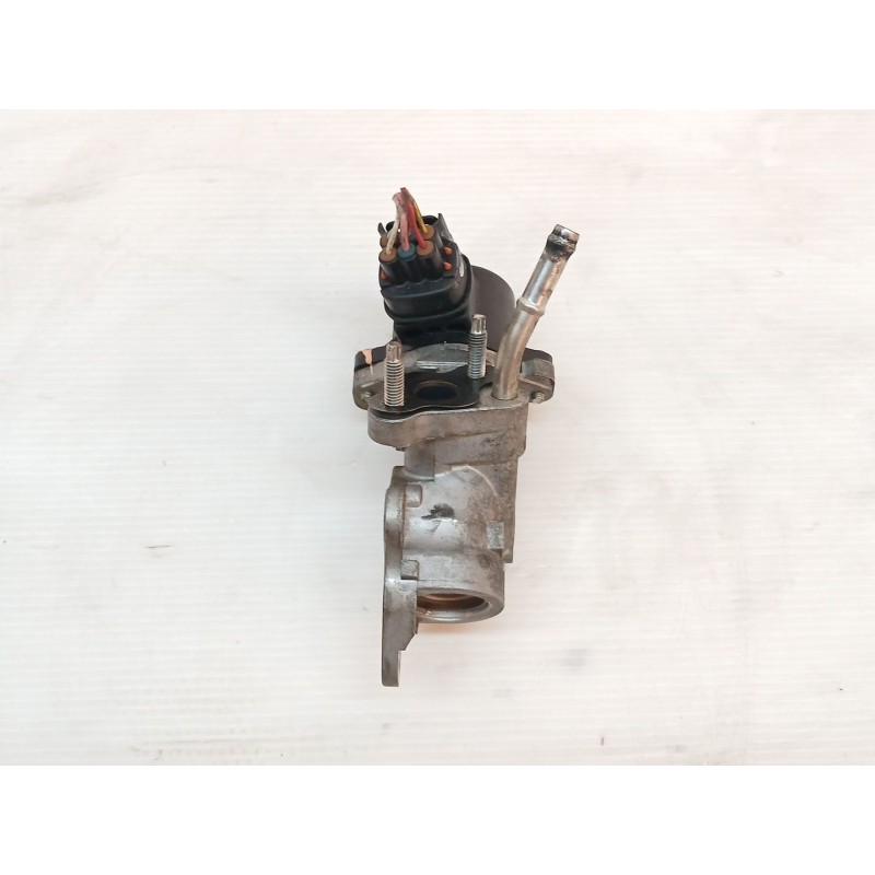 Recambio de valvula egr para toyota yaris ts referencia OEM IAM 25620 47020 - Negro 4