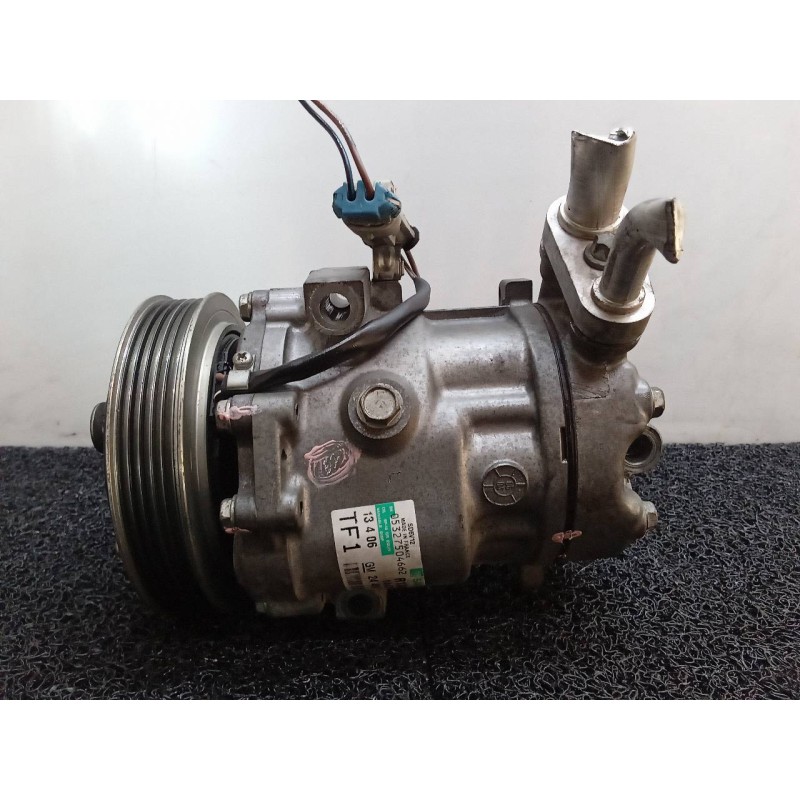 Recambio de compresor aire acondicionado para opel corsa c silverline referencia OEM IAM 1447F 24461719 SANDEM
