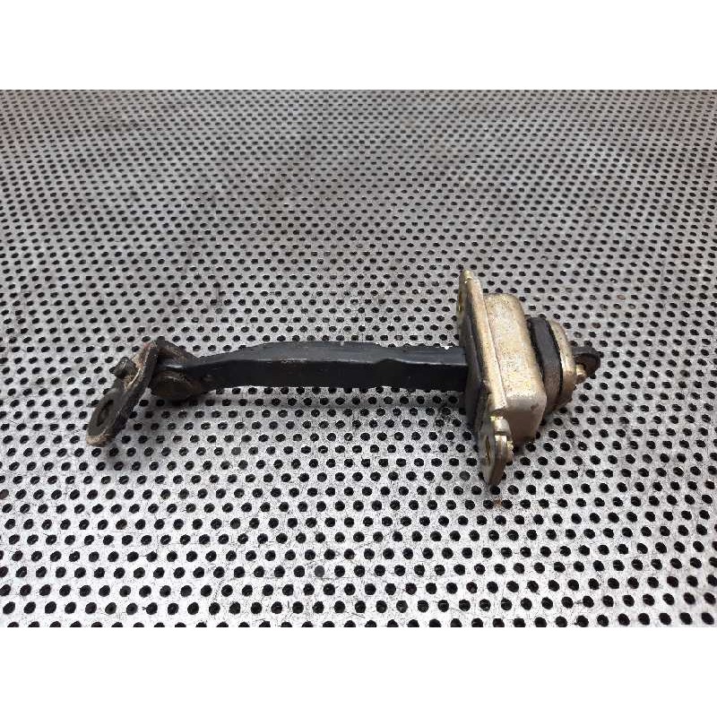 Recambio de retenedor puerta delantera derecha para daewoo kalos 1.2 se referencia OEM IAM   