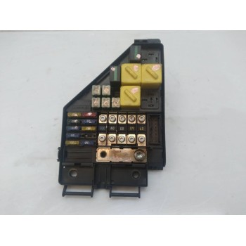 CAJA RELES / FUSIBLES YQE000270R212446 