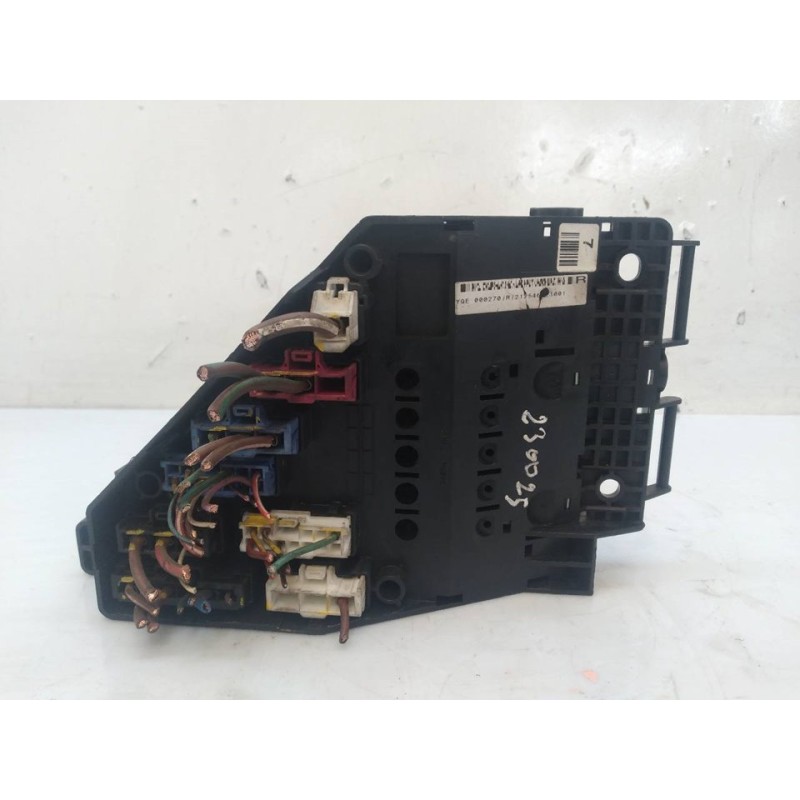 Recambio de caja reles / fusibles para land rover freelander (ln) es familiar referencia OEM IAM YQE000270R212446 3