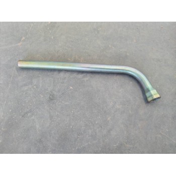 LLAVE RUEDA 