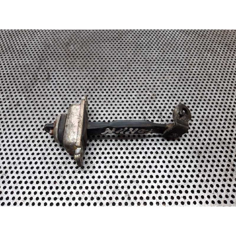 Recambio de retenedor puerta trasera derecha para daewoo kalos 1.2 se referencia OEM IAM - Rojo 2