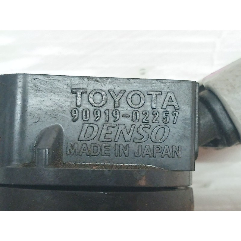 Recambio de bobina encendido para toyota yaris ts referencia OEM IAM 9091902257 - Negro 2
