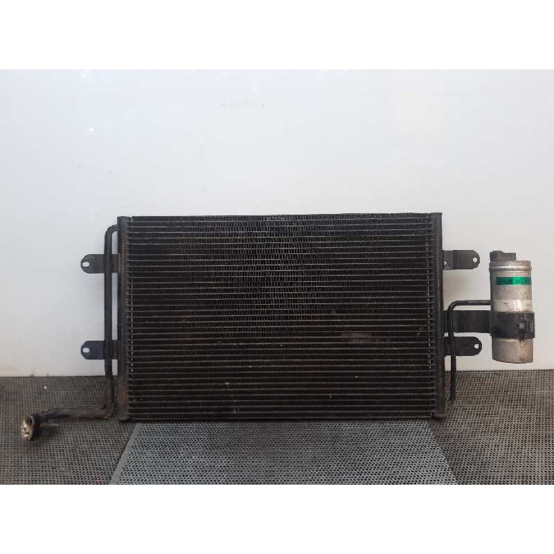 Recambio de condensador / radiador aire acondicionado para audi a3 (8l) 1.6 referencia OEM IAM 1J0820411D  