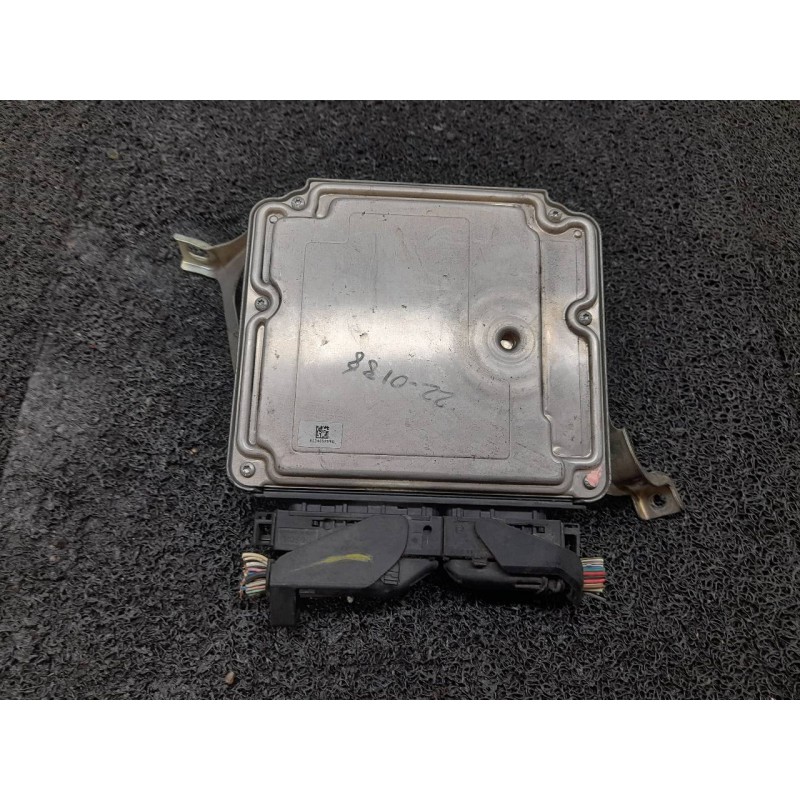 Recambio de centralita motor uce para toyota auris active referencia OEM IAM 0281017097 8966102Y10 - Blanco 3
