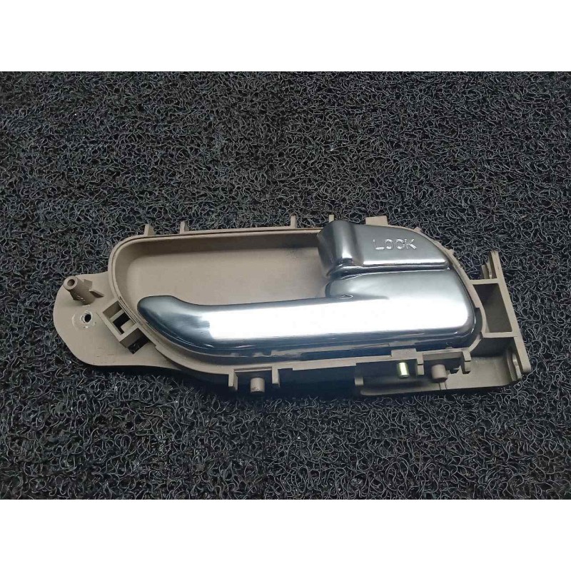 Recambio de maneta interior trasera derecha para ssangyong rodius xdi referencia OEM IAM   