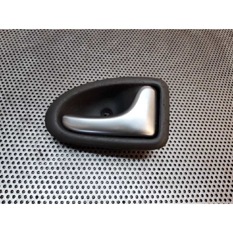 Recambio de maneta interior delantera derecha para renault scenic (ja..) 1.9 dci dynamique referencia OEM IAM   