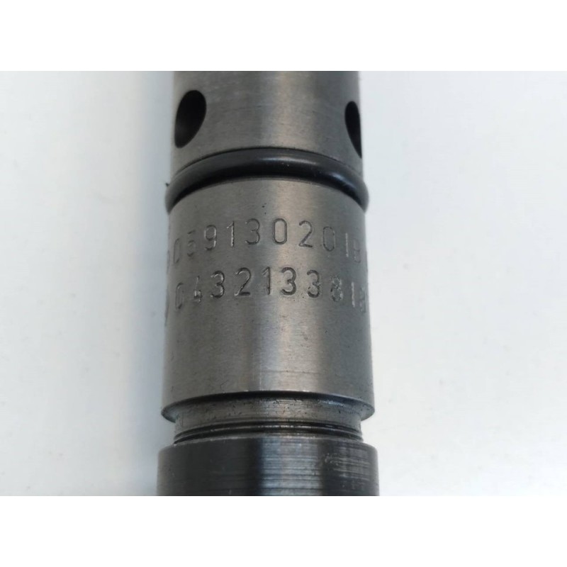 Recambio de inyector para volkswagen passat berlina (3b3) v6 tdi highline referencia OEM IAM 059130201B 0432133818 2