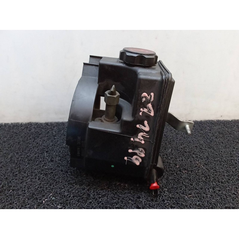 Recambio de bomba direccion para citroën xsara berlina 2.0 hdi exclusive (66kw) referencia OEM IAM 9638339880 26082229QD 