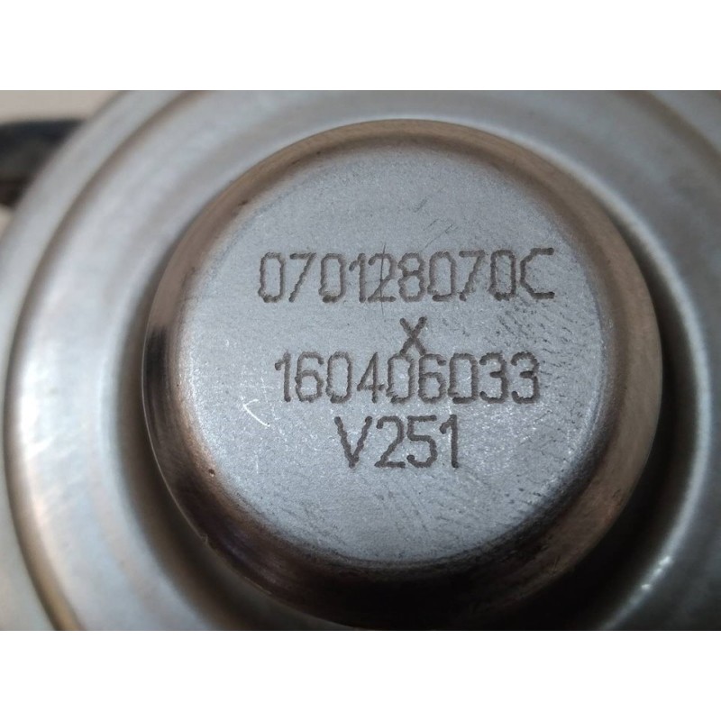 Recambio de valvula egr para volkswagen touareg (7la) tdi r5 referencia OEM IAM 070128070C 070128073 - Negro 2