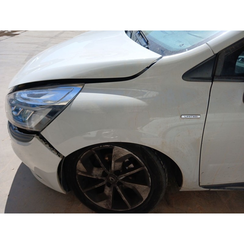 Recambio de aleta delantera izquierda para renault clio iv (bh_) 1.5 dci 75 referencia OEM IAM   
