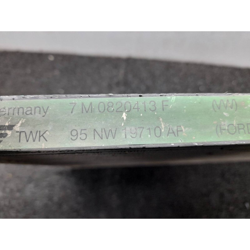 Recambio de condensador / radiador aire acondicionado para seat alhambra (7v8) referencia OEM IAM 7M0820413F - Verde 2