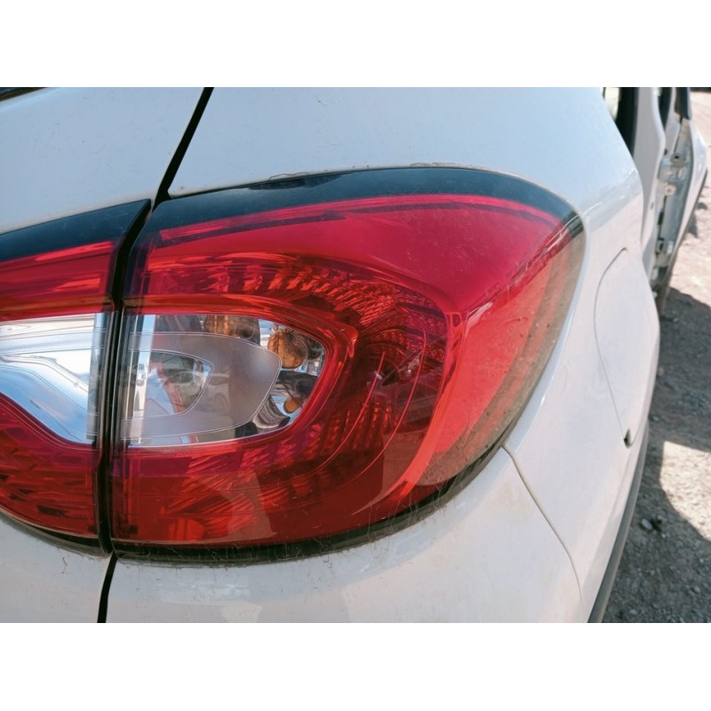 Recambio de piloto trasero derecho para renault captur zen referencia OEM IAM   
