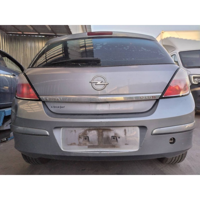 opel astra h berlina del año 2006