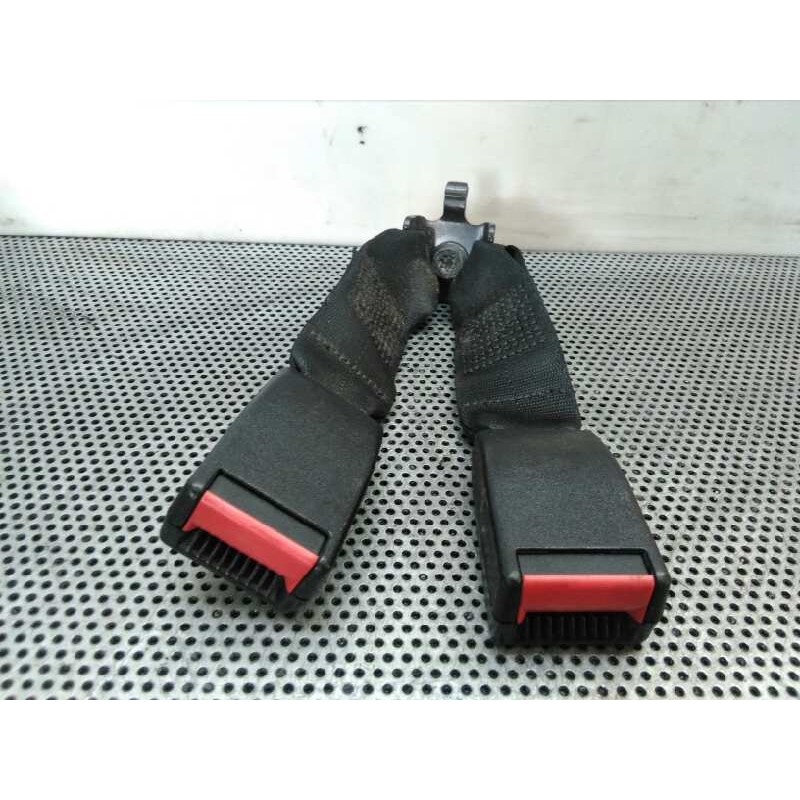Recambio de enganche cinturon trasero derecho para opel astra g berlina comfort referencia OEM IAM   