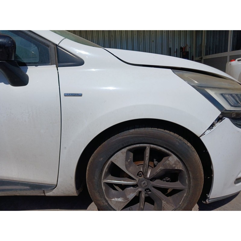 Recambio de aleta delantera derecha para renault clio iv (bh_) 1.5 dci 75 referencia OEM IAM   