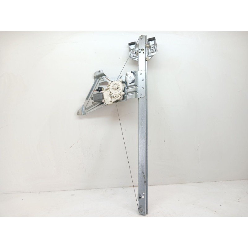 Recambio de elevalunas delantero derecho para mercedes-benz sprinterii caja cerrada (desde 01.06) 309/311/313/315  cdi (906.631/ - Blanco