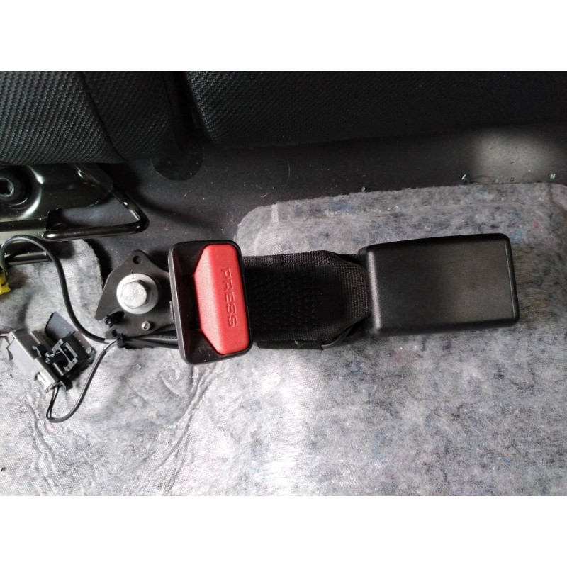 Recambio de enganche cinturon trasero derecho para jaguar xe prestige referencia OEM IAM   