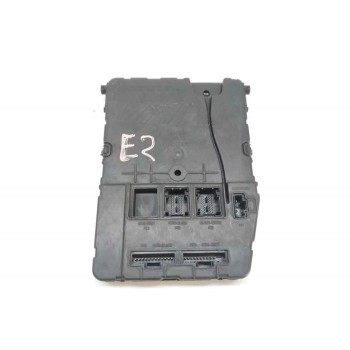 CAJA RELES / FUSIBLES 8200780018 U118400150J 